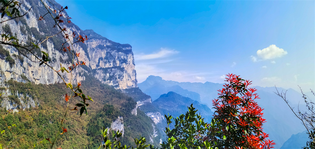 雪宝山十宝之奇石雄峰(图2)